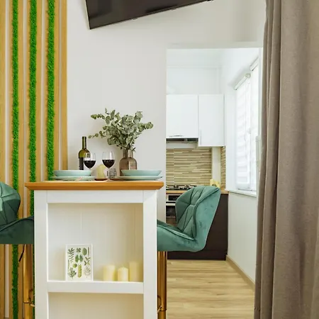 Sunset Rooftop Near Baba Novac Bukurešť