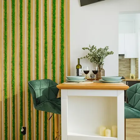 Appartement Sunset Rooftop Near Baba Novac Boekarest