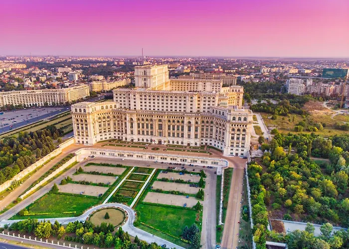 Sunset Rooftop Near Baba Novac Апартаменти *