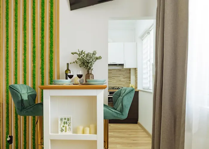 Sunset Rooftop Near Baba Novac Бухарест